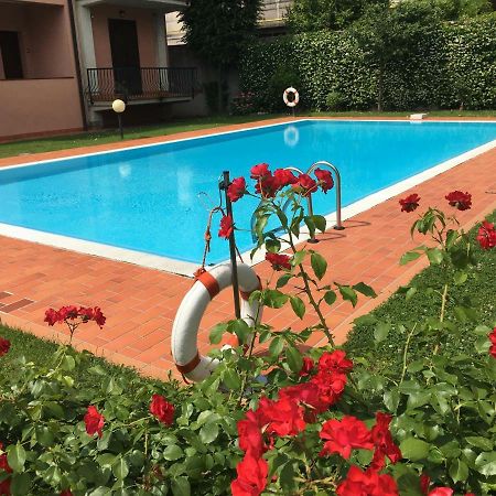 Indesenzano Apartment Ντεζεντσάνο ντελ Γκάρντα Εξωτερικό φωτογραφία