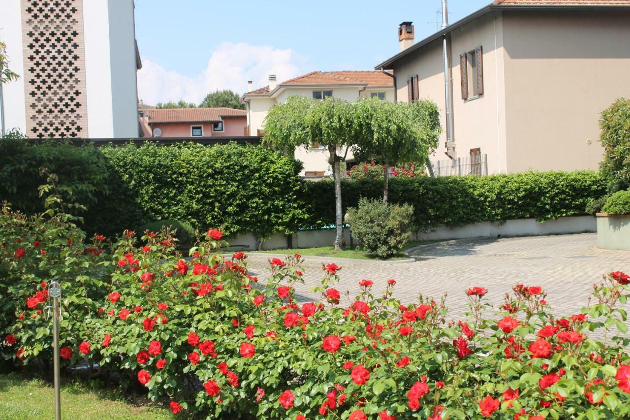 Indesenzano Apartment Ντεζεντσάνο ντελ Γκάρντα Εξωτερικό φωτογραφία