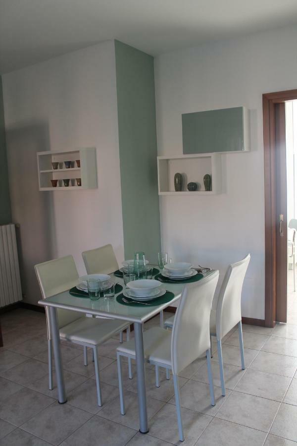 Indesenzano Apartment Ντεζεντσάνο ντελ Γκάρντα Εξωτερικό φωτογραφία