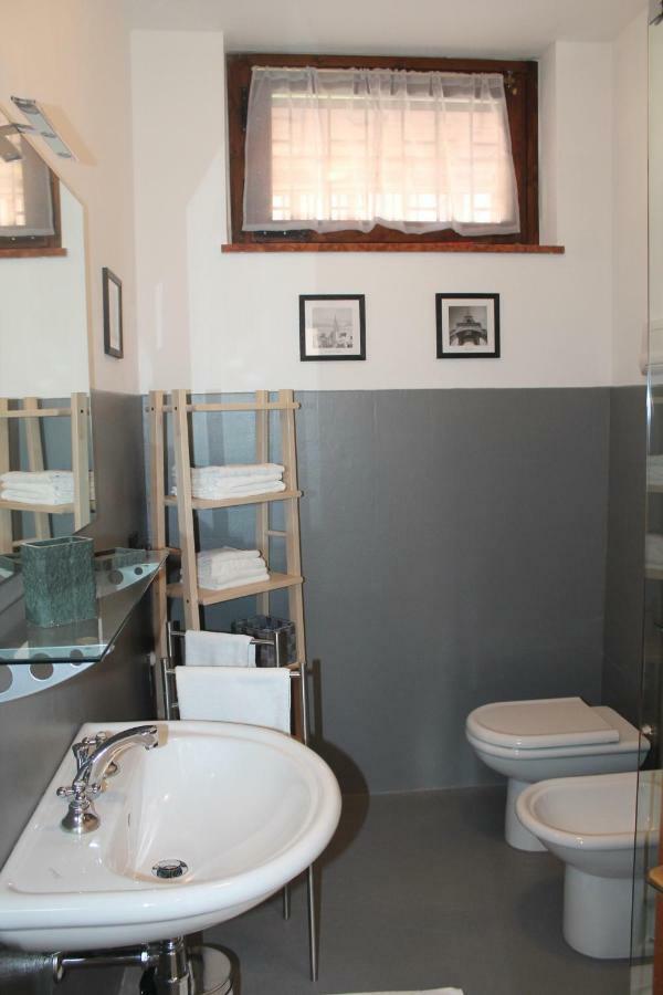 Indesenzano Apartment Ντεζεντσάνο ντελ Γκάρντα Εξωτερικό φωτογραφία
